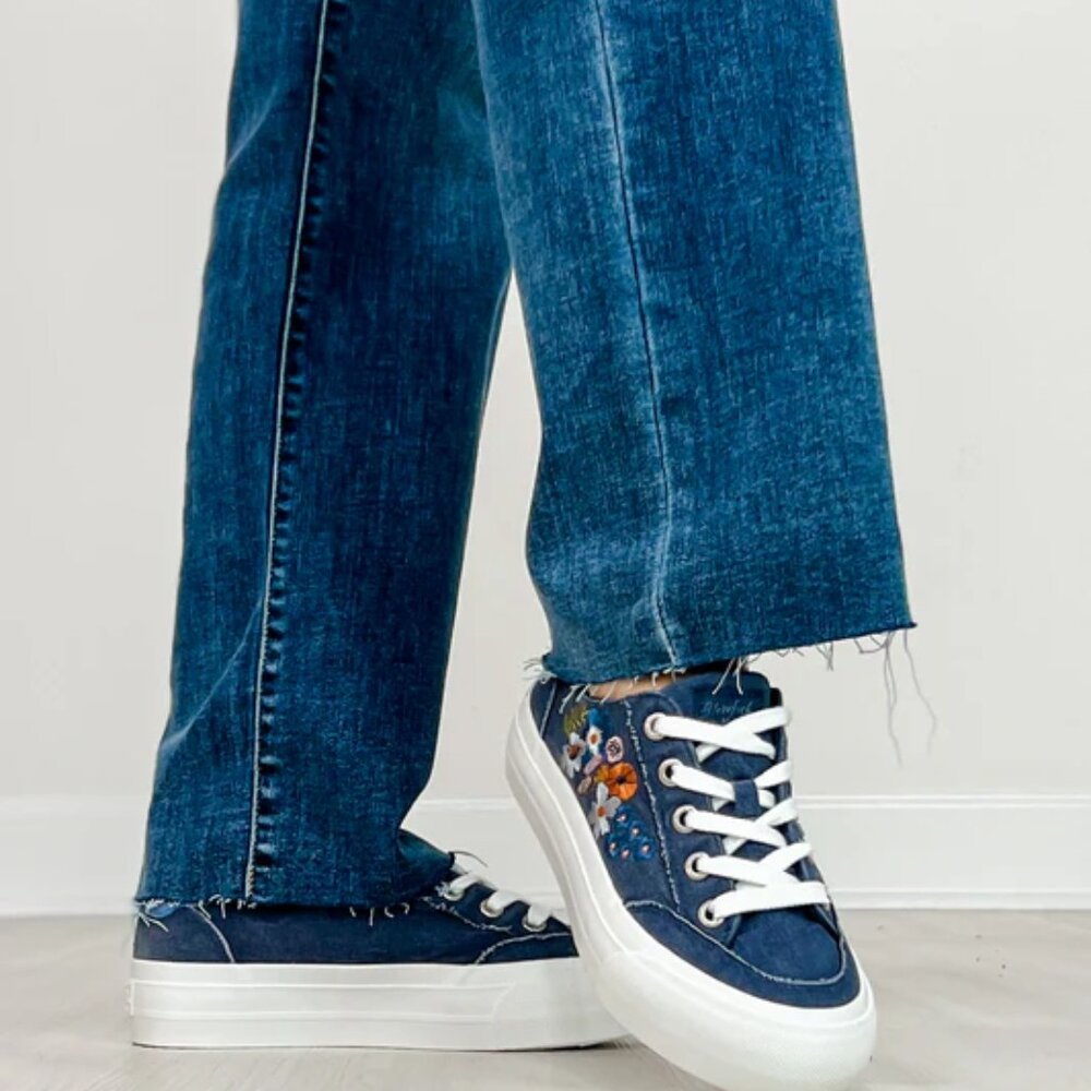 NEW BLOWFISH Sadie Sneakers in navy for women 266 2T7 - Picture 11 of 11